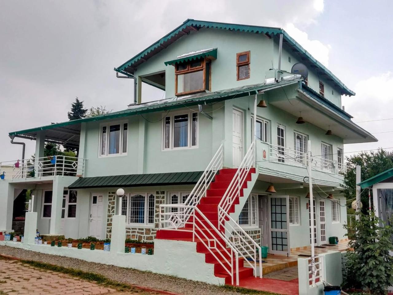 Chirping Orchard, Mukteshwar Bed & Breakfast Exterior photo